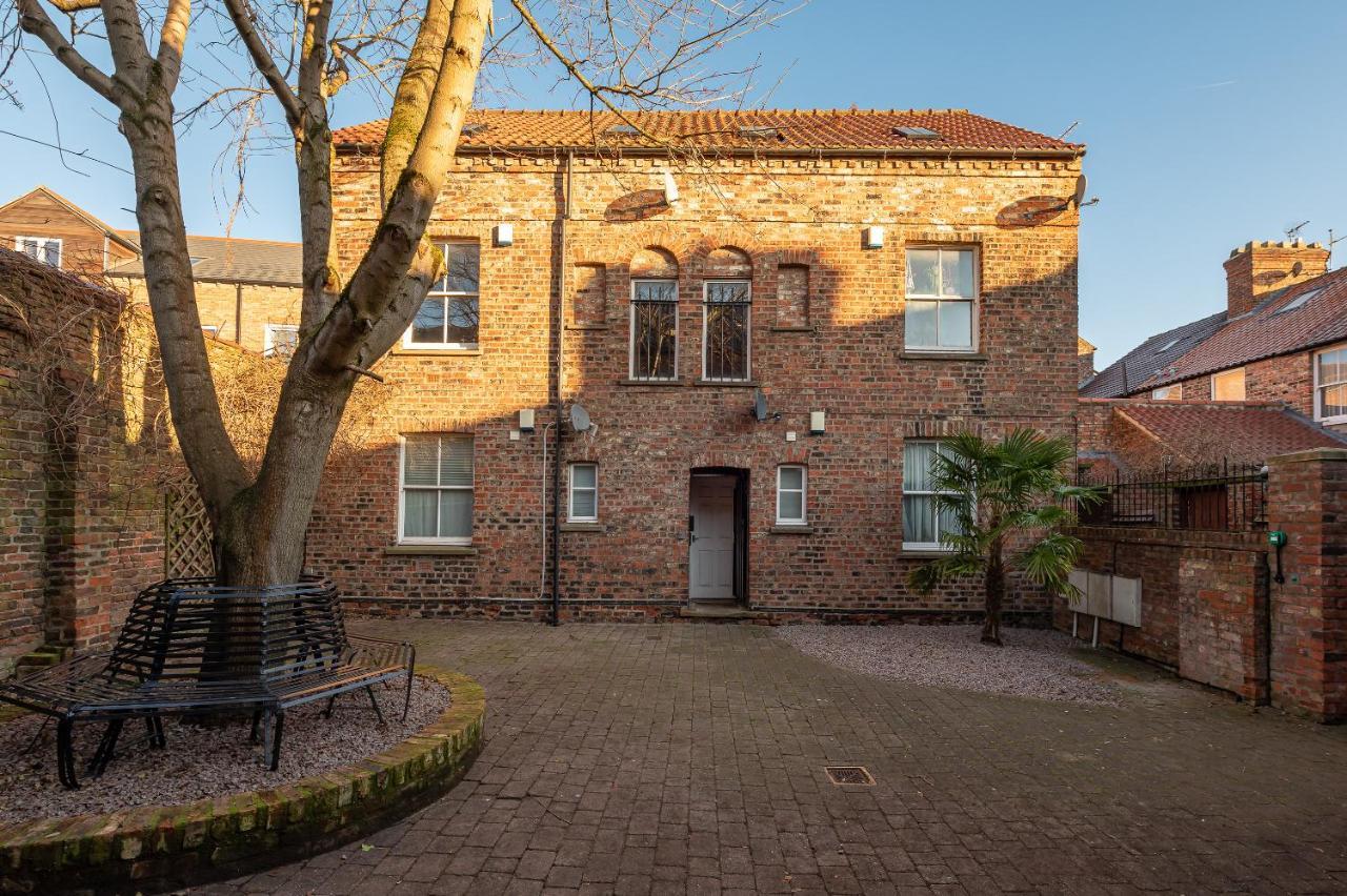 The Old Coach House Daire York Dış mekan fotoğraf